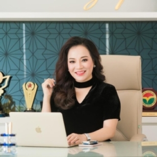 Chị Loan